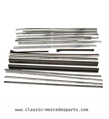 Sierlijsten Mercedes w123 coupe 230c 230ce 280c 280ce  beschikbaar voor biedingen