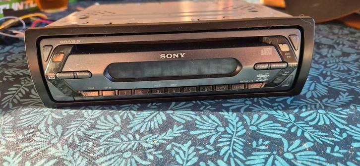 Sony CDX-S2050 Autoradio CD Speler, Auto diversen, Autoradio's, Gebruikt, Ophalen of Verzenden