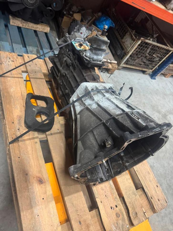Land Rover defender r380 Td5 versnellingsbak, Auto-onderdelen, Transmissie en Toebehoren, Land Rover, Gebruikt, Ophalen of Verzenden