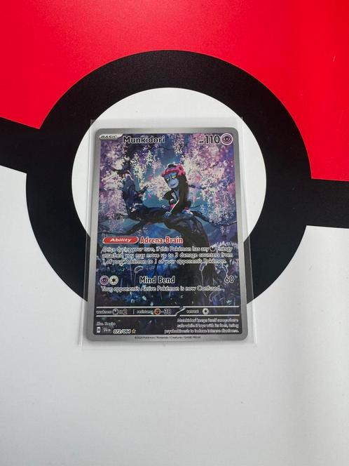 Munkidori illustration rare pokemon, Hobby en Vrije tijd, Verzamelkaartspellen | Pokémon, Zo goed als nieuw, Losse kaart, Ophalen of Verzenden