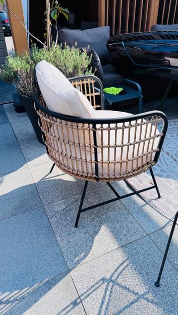 Tuin lounge stoel paar maanden oud beschikbaar voor biedingen