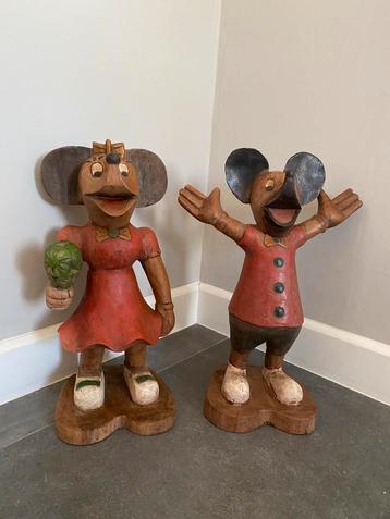Houten Mickey Mouse en Minnie Mouse beschikbaar voor biedingen