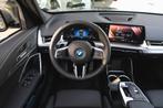 BMW iX1 eDrive20 M Sport / Panoramadak / Sportstoelen / M Ad, LED verlichting, Overige kleuren, Met garantie (alle), 24 min