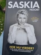 Saskia Noort - Hoe nu verder?, Boeken, Essays, Columns en Interviews, Nieuw, Saskia Noort, Ophalen of Verzenden