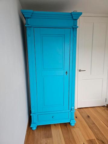 Kinderkledingkast - 216cm hoog, 100cm breed beschikbaar voor biedingen