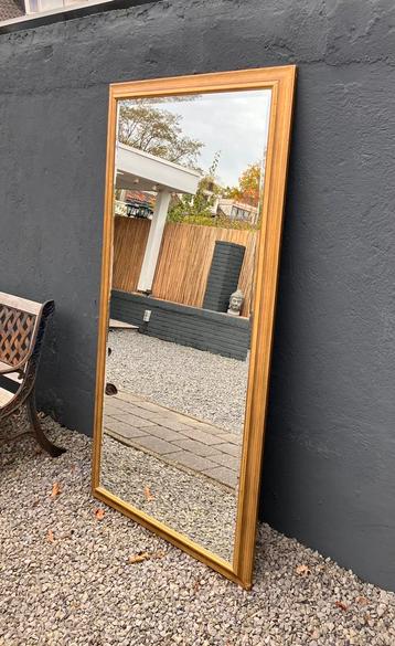 Mooie grote Vintage spiegel. Goud. Facet. beschikbaar voor biedingen