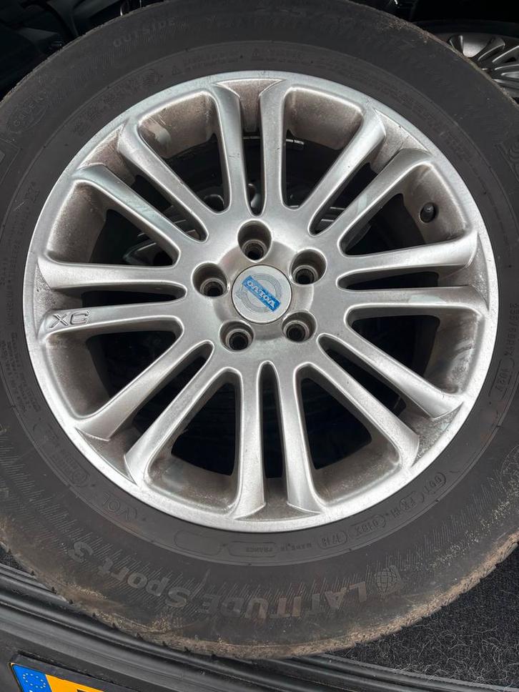 Volvo Lichtmetalen Velgen + Winterbanden Optie, Auto diversen, Overige Auto diversen, Ophalen