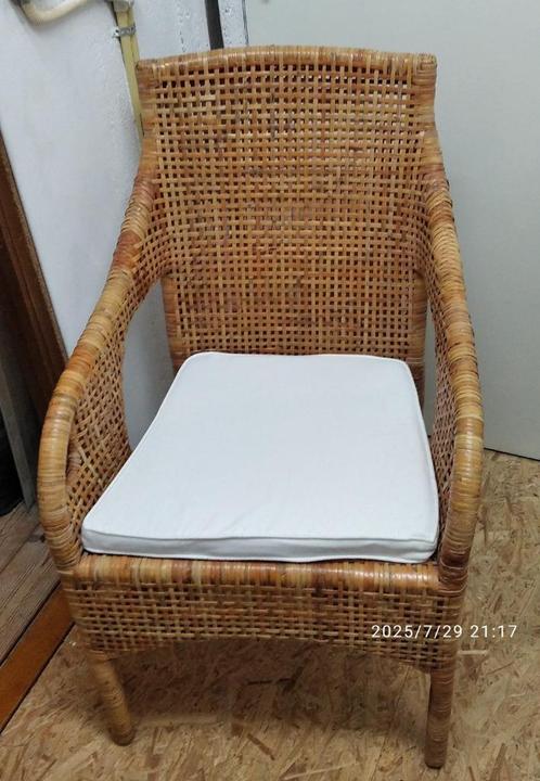 Rieten Ikea stoel, Huis en Inrichting, Stoelen, Zo goed als nieuw, Eén, Riet of Rotan, Stof, Overige kleuren, Ophalen