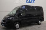 Peugeot Boxer 2.2 BlueHDi 140PK L3/H2 ZWART NAVI CAMERA PDC, Auto's, Voorwielaandrijving, Stof, Gebruikt, Zwart