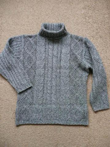 Modern Style kabeltrui maat S - M nog splinternieuw beschikbaar voor biedingen