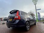 Volvo V70 2.5FT Summum automaat leer airco trekhaak zeer net, Auto's, Volvo, 232 pk, Blauw, Leder en Stof, 2521 cc
