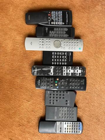 9 X Afstandsbediening audio  beschikbaar voor biedingen