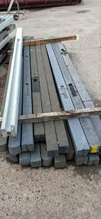 Betonnen palen 10x10x280 cm antraciet per stuk € 15,-, Doe-het-zelf en Verbouw, Hout en Planken, Ophalen, Gebruikt, 50 mm of meer