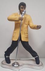 Elvis Presley staand met microfoon beeld cafe decoratie