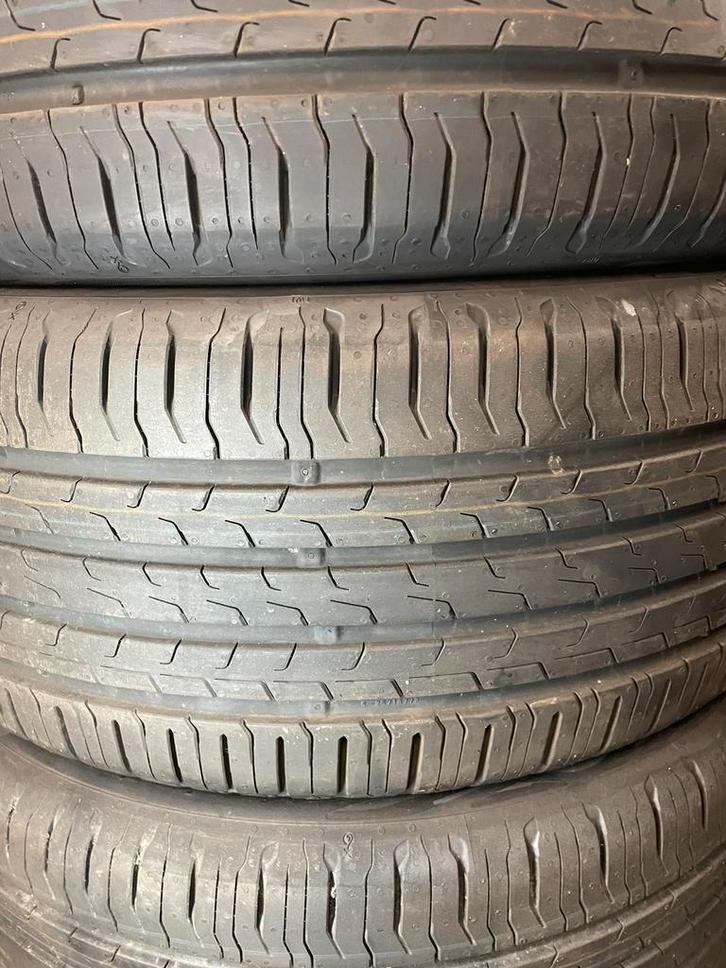 “245 45 18 continental. Demo. Puntjes zitten er nog op”, Auto-onderdelen, Banden en Velgen, Band(en), Zomerbanden, 18 inch, 245 mm