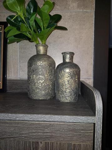Vaas, vaasjes, zwart goud, mandala, nieuw, 3d effect  beschikbaar voor biedingen