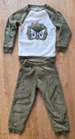 Heerlijke fluffy zacht winter pyjama - maat 110/116, Kinderen en Baby's, Kinderkleding | Kinder-kledingpakketten, Ophalen, Zo goed als nieuw