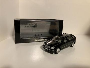 Mercedes C-klasse  T model (s204) van 2001  1/43 Minichamp beschikbaar voor biedingen