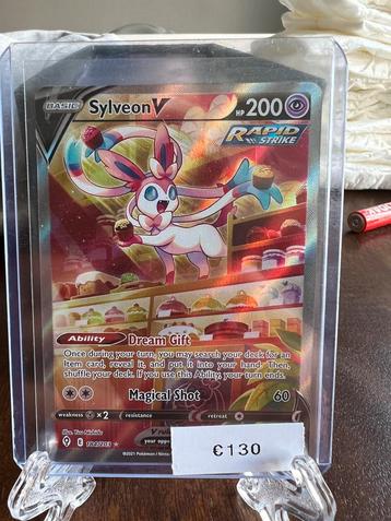 Sylveon V 184 Evolving Skies beschikbaar voor biedingen