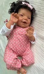 Realistische baby pop Charlie (49cm), Ophalen of Verzenden, Nieuw, Pop, Levensecht of Reborn