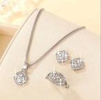 Zilverkleurige Sieradenset met Imitatie Diamanten, Ophalen of Verzenden, Nieuw, Zilver, Met strass