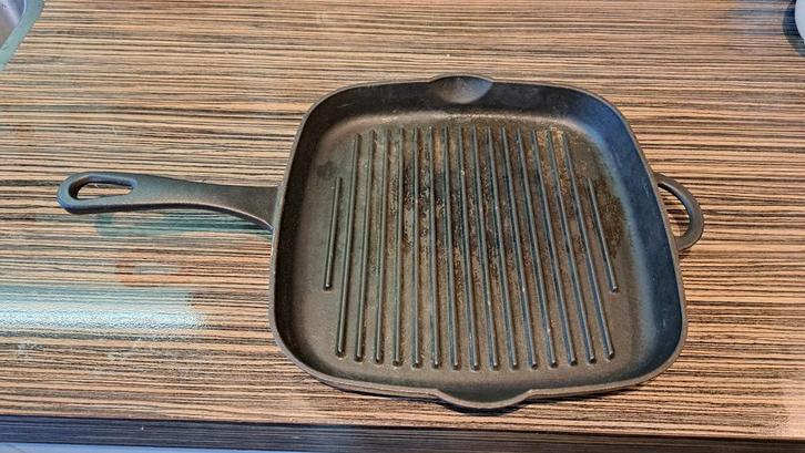 Gietijzeren Grillpan van Blokker, Huis en Inrichting, Keuken | Potten en Pannen, Gebruikt, Koekenpan of Braadpan, Gietijzer, Inductieplaat
