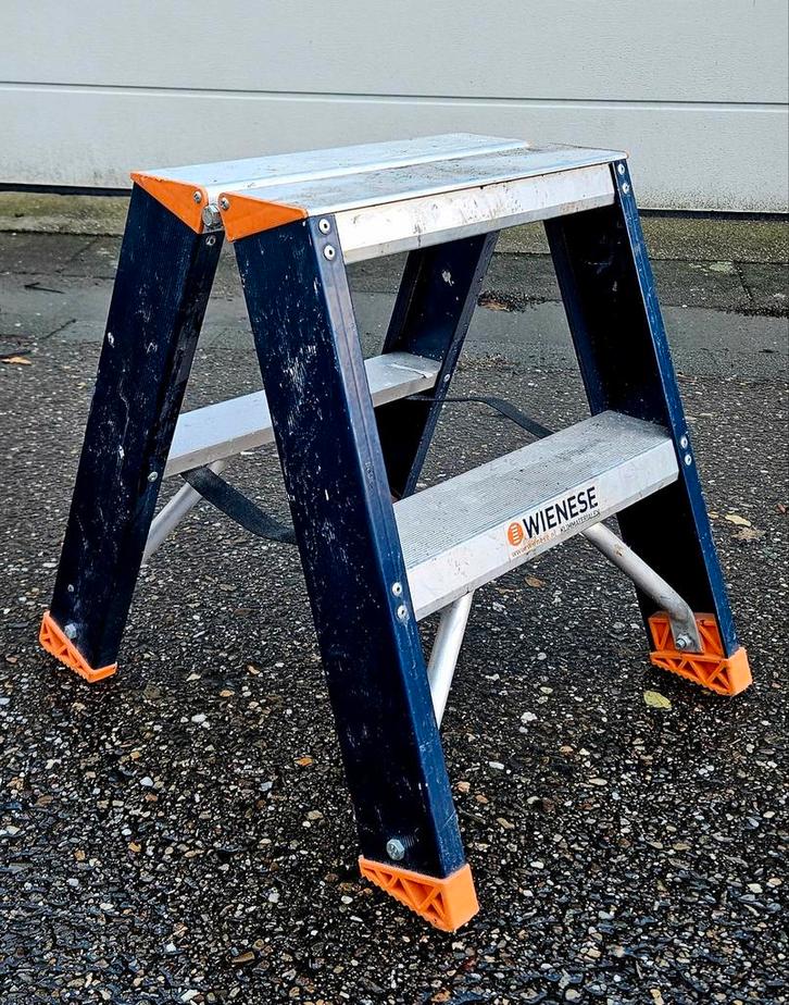 Wienese Dubbele Trap 2x2, Doe-het-zelf en Verbouw, Ladders en Trappen, Zo goed als nieuw, Trap, Minder dan 2 meter, Opvouwbaar of Inschuifbaar