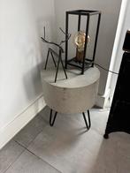 Betonlook bijzettafeltje/ krukje, Ophalen of Verzenden, Gebruikt