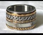 1XXX1 Ring met Gouden Accenten, 18 tot 19, IJzer of Staal, Ophalen of Verzenden, Zo goed als nieuw
