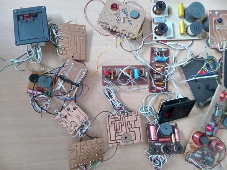 filterboards + terminals Tannoy, Elac, Bose , Quadral, Audio, Tv en Foto, Luidsprekers, Zo goed als nieuw, Front, Rear of Stereo speakers