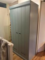 WOOOD kledingkast 2-deurs met lade Connect - Grenen, Huis en Inrichting, Kasten | Kledingkasten, Ophalen, 100 tot 150 cm, Zo goed als nieuw