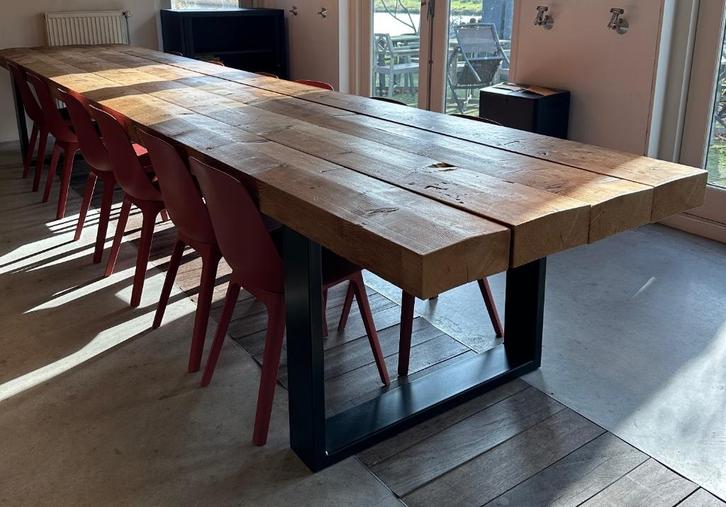 Massief houten balken eetkamer tafel 5m, Huis en Inrichting, Tafels | Eettafels, Zo goed als nieuw, 50 tot 100 cm, 200 cm of meer