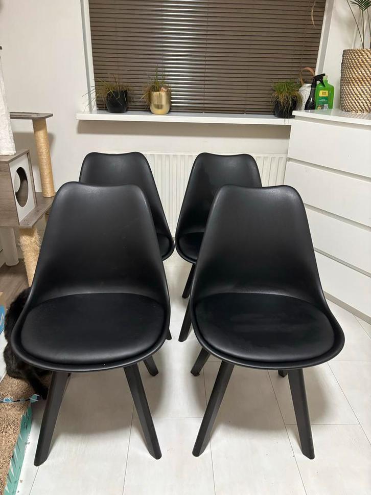 4 Zwarte Eetkamerstoelen - Set, Huis en Inrichting, Stoelen, Gebruikt, Vier, Kunststof, Zwart, Ophalen