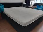 mooi groot bed 200 x 180 cm. € 777.00, Huis en Inrichting, Slaapkamer | Bedden, Ophalen, Tweepersoons, Zo goed als nieuw, 180 cm