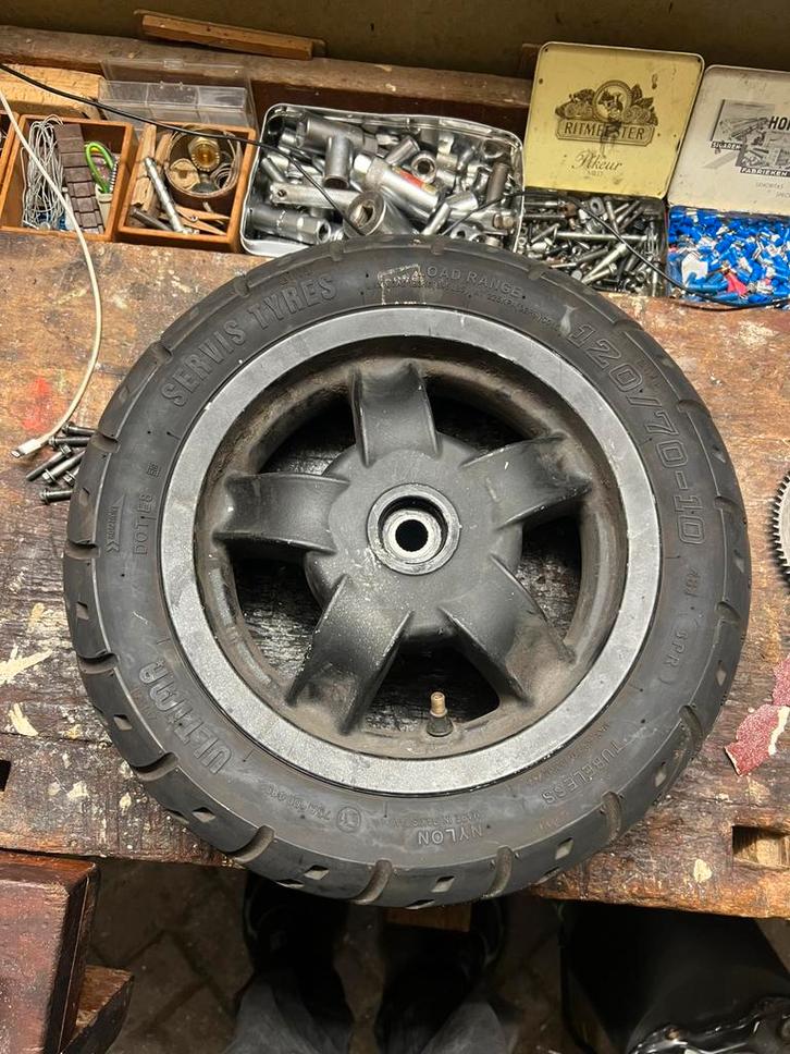 Skipper velg met band (kleine trommel), Fietsen en Brommers, Brommeronderdelen | Scooters, Zo goed als nieuw, Piaggio, Overige typen