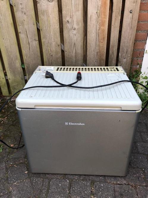 Camping koelkast electrolux electra, auto, gas, Caravans en Kamperen, Koelboxen, Gebruikt, Koelbox, Elektrisch, Ophalen