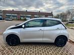 Toyota Aygo 1.0 Vvt-i X Play 2015 |5 DRS|Airco|Camera|Cruise, Voorwielaandrijving, Euro 5, 4 stoelen, Alcantara