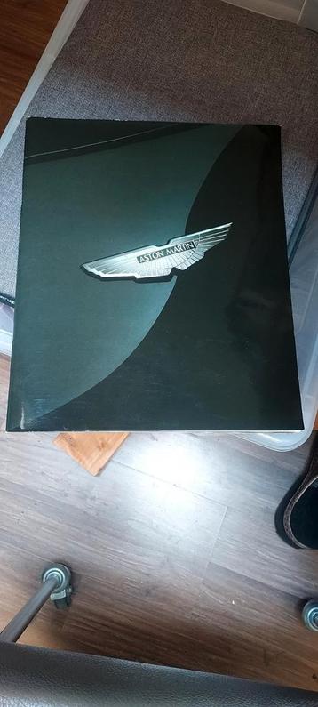 Aston martin brochure  beschikbaar voor biedingen