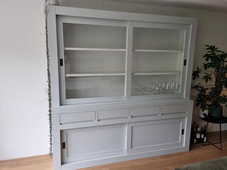Buffetkast lichtgrijs 220 x 220 cm., Huis en Inrichting, Kasten | Buffetkasten, 200 cm of meer, 200 cm of meer, 25 tot 50 cm, Met lade(s)