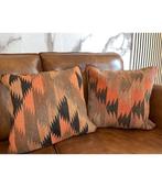 Moderne Kelim Kussens 45x45 cm met Vulling, Huis en Inrichting, Woonaccessoires | Kussens, Ophalen of Verzenden, Nieuw, Bruin