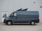 Peugeot Boxer 330 2.2 BlueHDi 140 L2H1 Premium - Trekhaak -, Voorwielaandrijving, Stof, Gebruikt, 4 cilinders