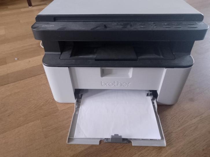 brother dcp 1510, Computers en Software, Printers, Zo goed als nieuw, All-in-one, Laserprinter, Kopieren, Scannen, Zwart-en-wit printen