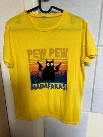 Gele t-shirt shirt met zwarte kat pew pew madafakas maat 164