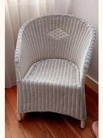Stevige rotan stoel, Huis en Inrichting, Fauteuils, Ophalen, 50 tot 75 cm