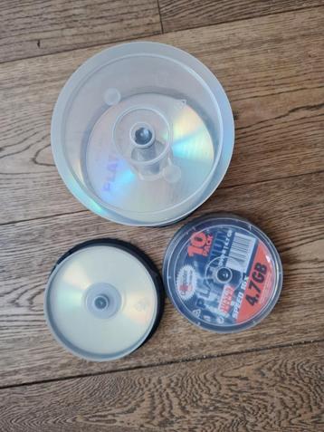 Lege beschrijfbare cd's en dvd's beschikbaar voor biedingen