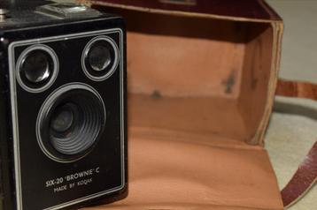Kodak Brownie C Vintage Camera met Foudraal beschikbaar voor biedingen
