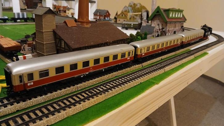 Marklin 4085 TEE rijtuigen, Hobby en Vrije tijd, Modeltreinen | H0, Gebruikt, Wagon, Gelijkstroom of Wisselstroom, Märklin, Ophalen of Verzenden