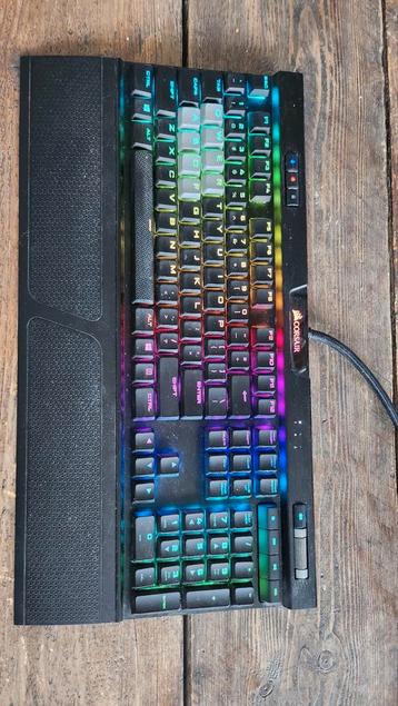 
corsair mk2 k70 low profile cherry MX red beschikbaar voor biedingen