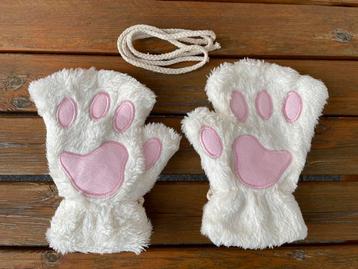 Cosplay vingerloze handschoenen hond / kat wit | verkleden beschikbaar voor biedingen