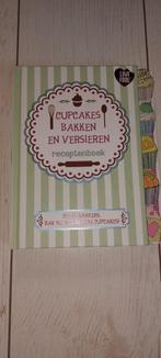 Cupcakes bakken en versieren receptenboek, Nieuw, Taart, Gebak en Desserts, Ophalen of Verzenden